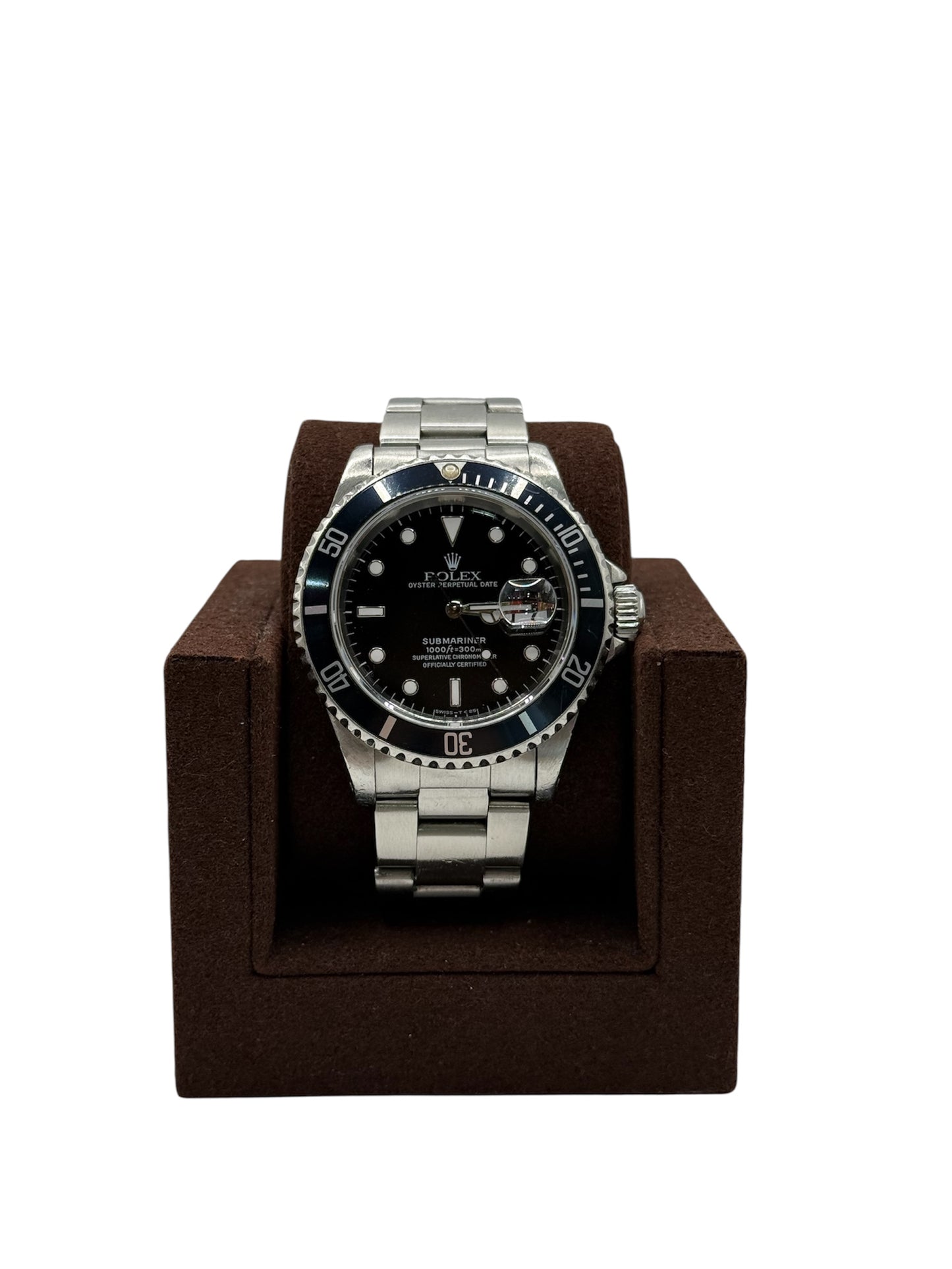 Submariner Date 16610 - 40mm Stainless Steel, Black Dial (T Serial, 1995)