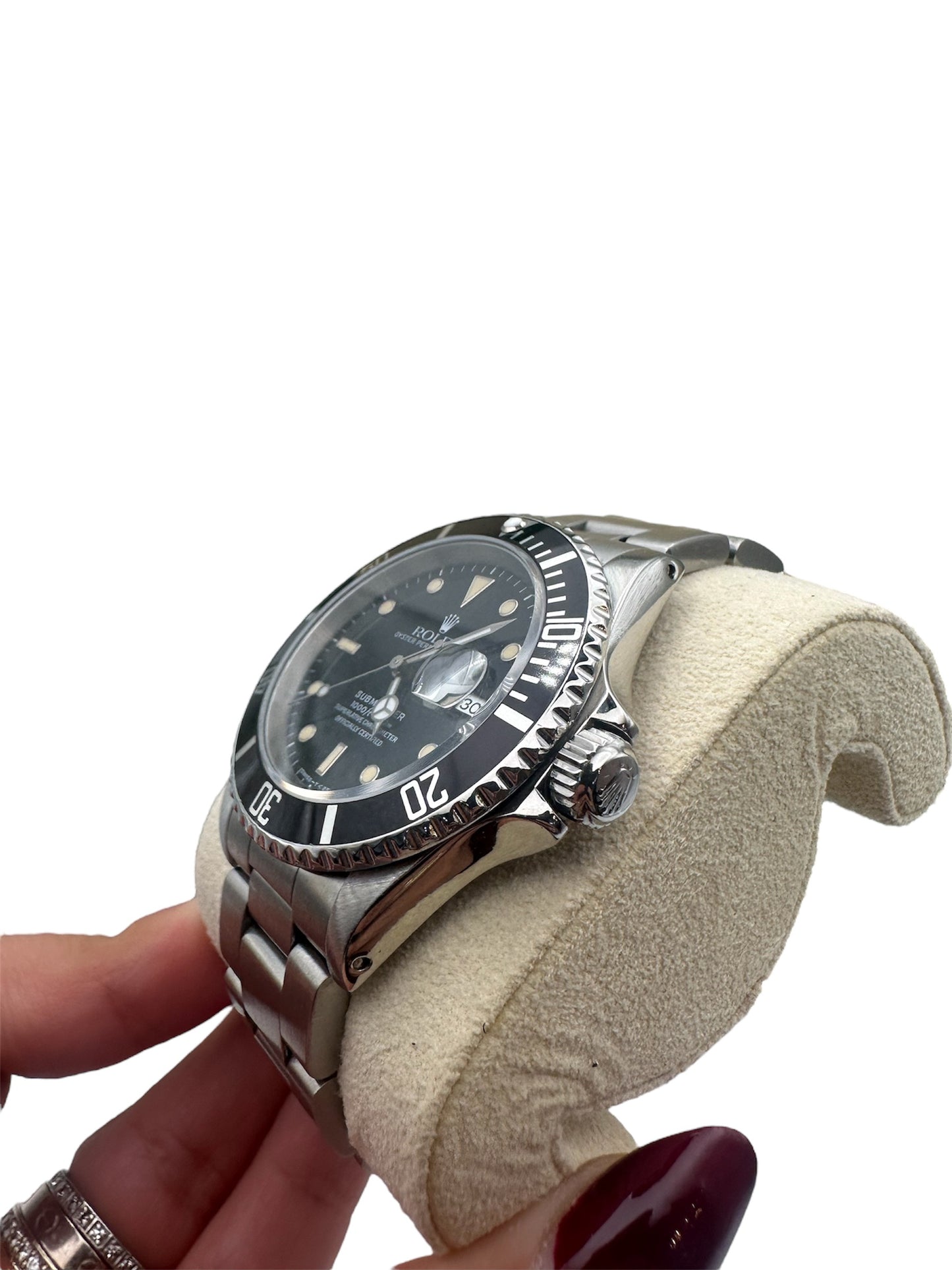 Rolex Submariner Date 16610 - 40mm Stainless Steel, Black Dial (1991)