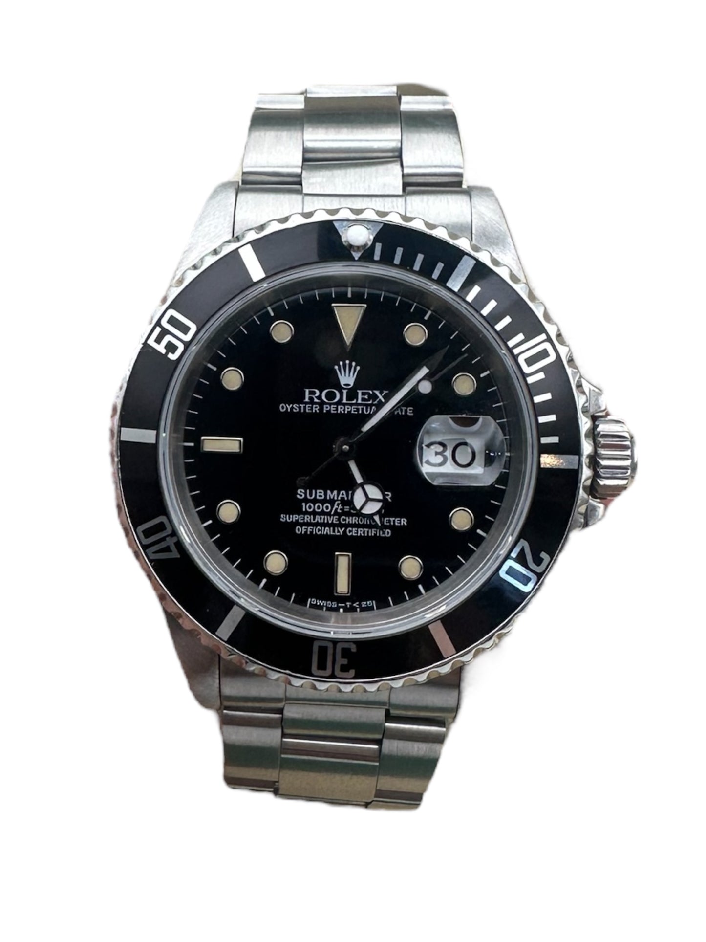 Rolex Submariner Date 16610 - 40mm Stainless Steel, Black Dial (1991)