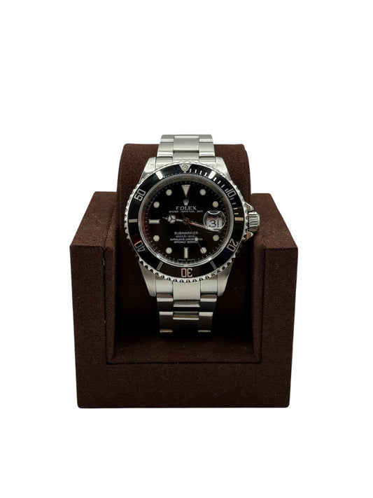 Submariner Date 16610 - 40mm Stainless Steel, Black Dial (M Serial, 2008)