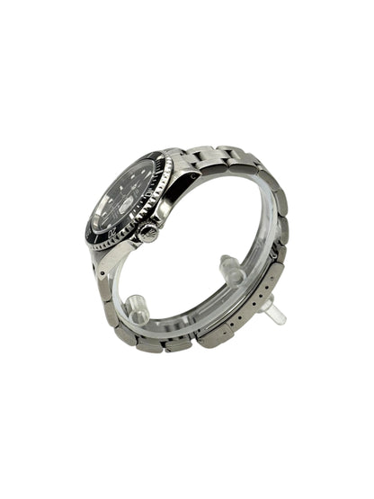 Rolex Submariner Date (16610, 8 Million Serial)