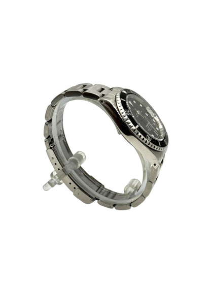 Rolex Submariner Date (16610, 8 Million Serial)